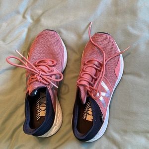 New balance fresh foam ROAV